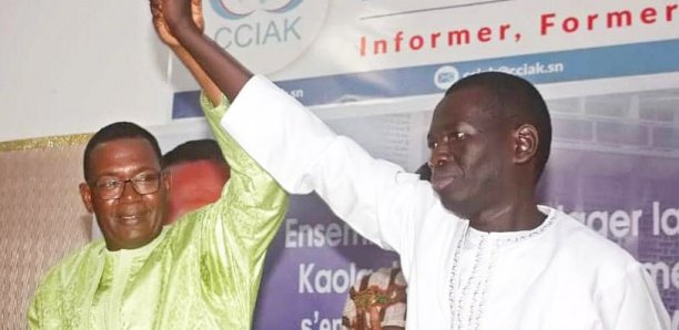 Renforcement de la Coalition And Nawlé : Bou Goumbala retrouve le Président Serigne Mboup, qui annonce Mariama Sarr comme « Maire honoraire »